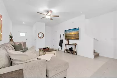 8211 Crescent Oaks Drive, New Port Richey, FL 34655 - Photo 6