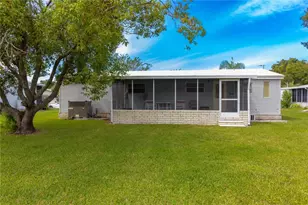 1424 Cross Bow Ln, Spring Hill, FL 34607 - Photo 20