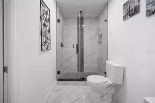 19029 US Hwy 19 N, Clearwater, FL 33764 - Photo 22