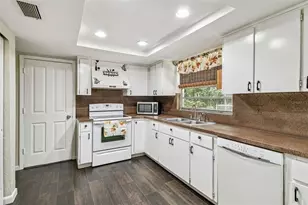 9741 Star Trail, New Port Richey, FL 34654 - Photo 26
