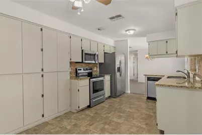 143 W Hollyfern Place, Beverly Hills, FL 34465 - Photo 18