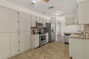 143 W Hollyfern Pl, Beverly Hills, FL 34465 - Photo 18