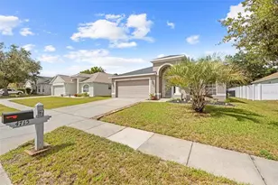 4715 Ayrshire Dr, Spring Hill, FL 34609 - Photo 2
