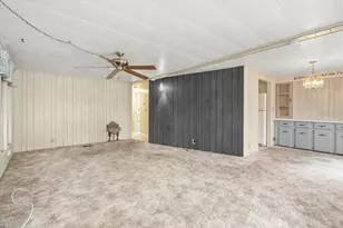 8221 Highpoint Blvd, Brooksville, FL 34613 - Photo 10