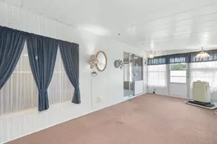 8221 Highpoint Blvd, Brooksville, FL 34613 - Photo 12