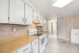 8221 Highpoint Blvd, Brooksville, FL 34613 - Photo 18