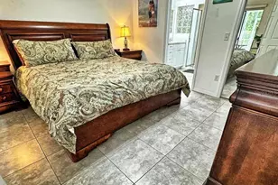 21107 Fountain View Ln, Lutz, FL 33558 - Photo 10