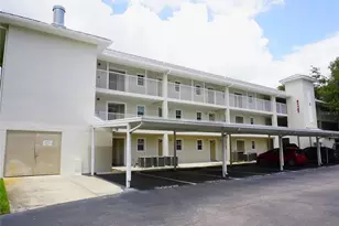 21107 Fountain View Ln, Lutz, FL 33558 - Photo 1