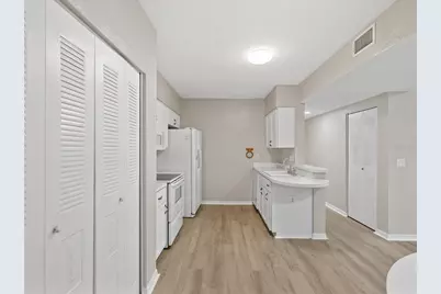 3358 Mermoor Drive #2102, Palm Harbor, FL 34685 - Photo 8