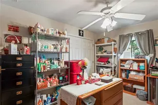9086 Manchester St, Spring Hill, FL 34606 - Photo 32