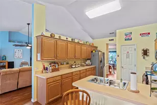 9086 Manchester St, Spring Hill, FL 34606 - Photo 16