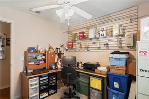 9086 Manchester St, Spring Hill, FL 34606 - Photo 38