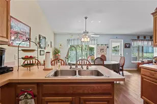 9086 Manchester St, Spring Hill, FL 34606 - Photo 14