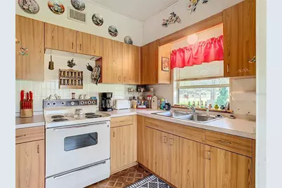 35420 Carval Drive, Zephyrhills, FL 33541 - Photo 26