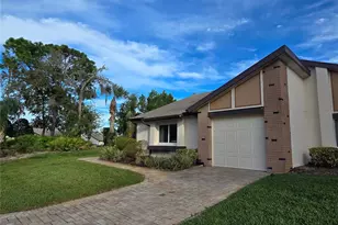 7375 Crestwood Dr, Weeki Wachee, FL 34613 - Photo 4