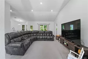 463 Trafalgar Ln, Spring Hill, FL 34606 - Photo 8