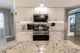 12295 Comstock St, Spring Hill, FL 34609 - Photo 14