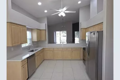 9257 Bonnie Cove Drive, Weeki Wachee, FL 34613 - Photo 6