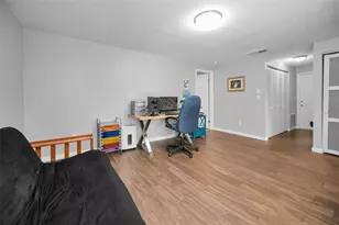 646 Timber Bay Cir W, Oldsmar, FL 34677 - Photo 14