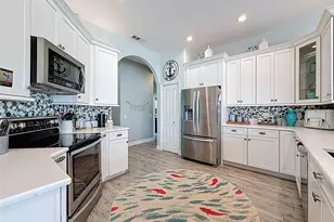 13552 Claudia Dr, Hudson, FL 34667 - Photo 10