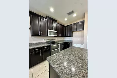 7823 110th Avenue E, Parrish, FL 34219 - Photo 10