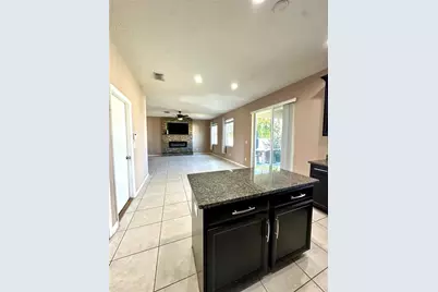 7823 110th Avenue E, Parrish, FL 34219 - Photo 12