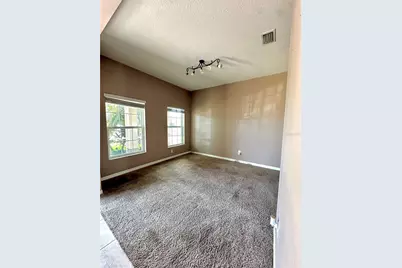 7823 110th Avenue E, Parrish, FL 34219 - Photo 8