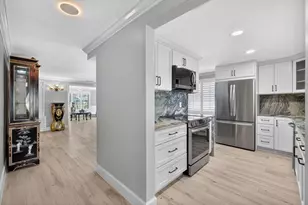 4937 Blue Heron Dr, New Port Richey, FL 34652 - Photo 10