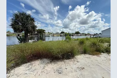 5251 Boardwalk Street, Holiday, FL 34690 - Photo 4