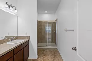 37622 Georgina Terrace, Zephyrhills, FL 33542 - Photo 16