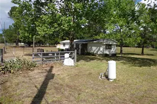 17911 Orange Dr, Spring Hill, FL 34610 - Photo 2