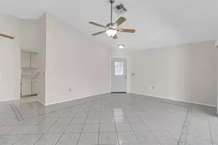 4739 Carrington Ct, New Port Richey, FL 34655 - Photo 4