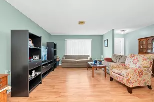 10800 Teer Ln, Port Richey, FL 34668 - Photo 8