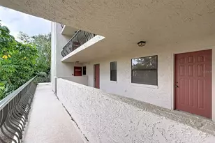 504 S Florida Ave, Tarpon Springs, FL 34689 - Photo 8