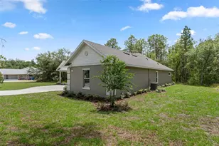 3818 W Birds Nest Dr, Beverly Hills, FL 34465 - Photo 4