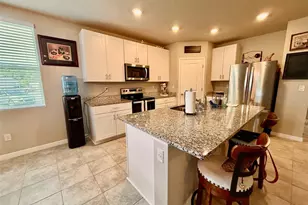 3082 Forrest Plum Ct, Zephyrhills, FL 33540 - Photo 14