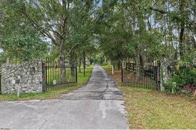 470 Fay Avenue, Spring Hill, FL 34609 - Photo 2