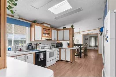 9183 Salisbury Drive, Brooksville, FL 34613 - Photo 4