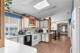 9183 Salisbury Dr, Brooksville, FL 34613 - Photo 4