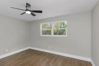 3513 Beechwood Boulevard, Tampa, FL 33619 - Photo 12