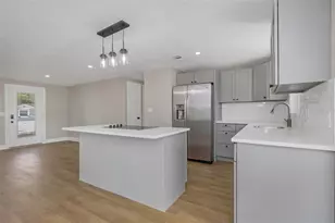 3513 Beechwood Blvd, Tampa, FL 33619 - Photo 4