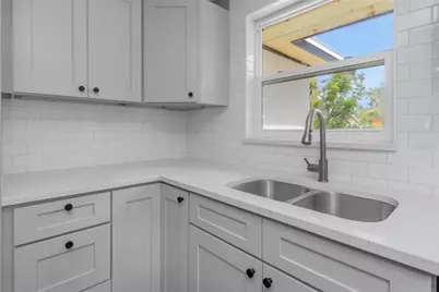 3513 Beechwood Boulevard, Tampa, FL 33619 - Photo 6