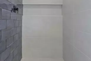 3513 Beechwood Blvd, Tampa, FL 33619 - Photo 10