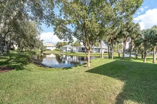 1001 Spoontail Ct, Tarpon Springs, FL 34689 - Photo 34