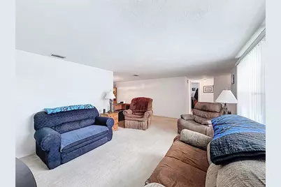 7815 Foxbloom Drive, Port Richey, FL 34668 - Photo 6