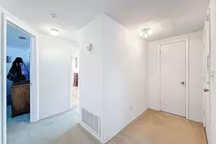 7815 Foxbloom Dr, Port Richey, FL 34668 - Photo 10