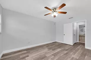 8350 Burgundy Dr N, Pinellas Park, FL 33781 - Photo 16