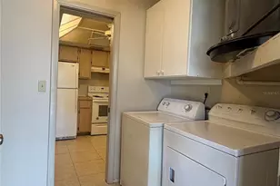 9221 Repondo Pl, New Port Richey, FL 34655 - Photo 10