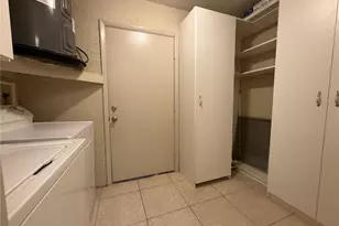 9221 Repondo Pl, New Port Richey, FL 34655 - Photo 12