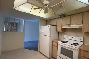 9221 Repondo Pl, New Port Richey, FL 34655 - Photo 8